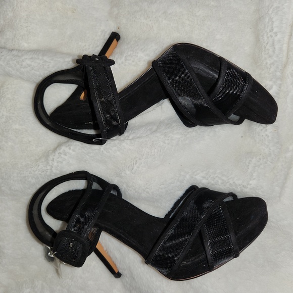 Zara Basic Size Euro 38 Size Us 7 Black Suede Like Material Mesh Straps - Picture 3 of 10